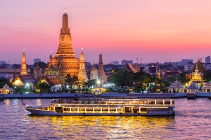 Temple,Chao Phraya